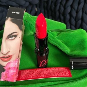 COPY - MAC Dita Von Tesse Lipstick special edition